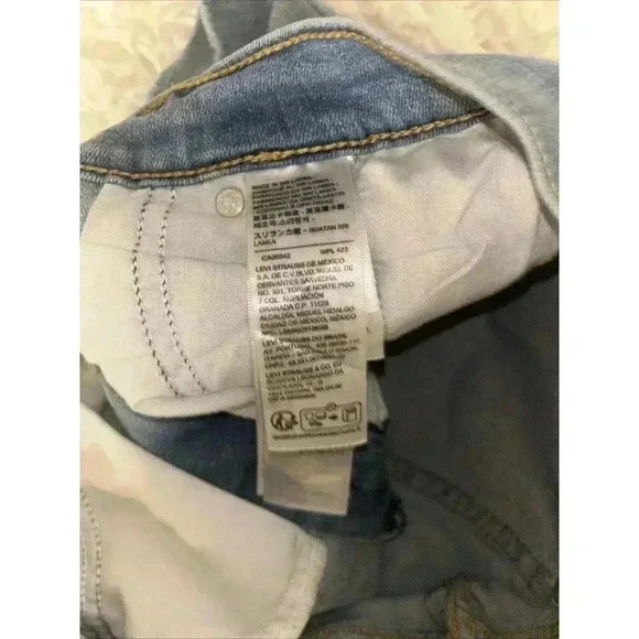 Levis High Rise Cut Off Denim Jean Shorts Light Wash Frayed Hem Sz 32 stretch - Picture 3 of 9